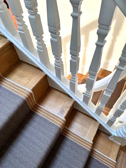 Traploper Hartley & Tissier Stripes Finley 02 Taupe & Masala