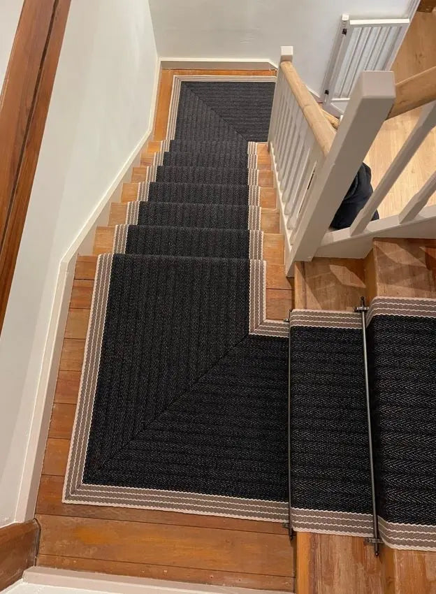 Traploper Hartley & Tissier Stripes Finley 01 Black & Ivory