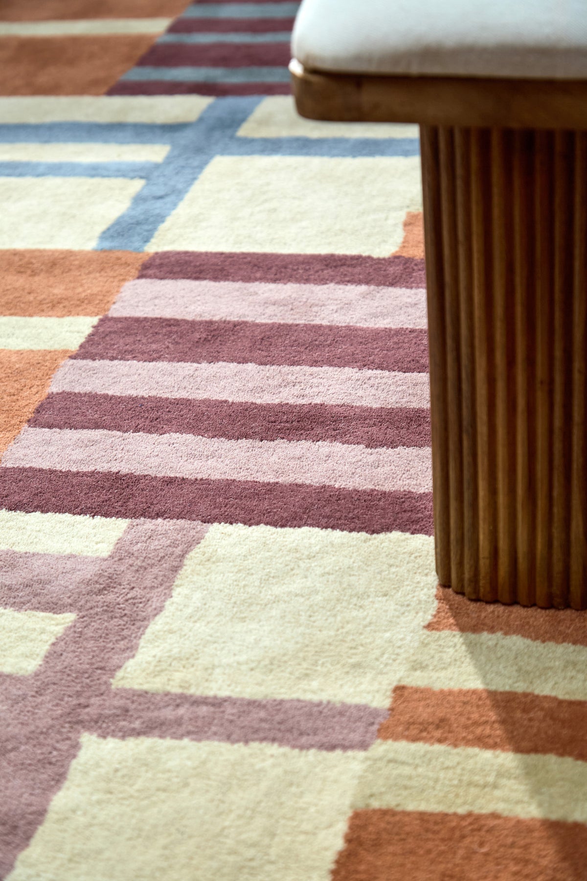 Vloerkleed Harlequin Monolith Cinnabar/Amber 144200 – sfeerfoto
