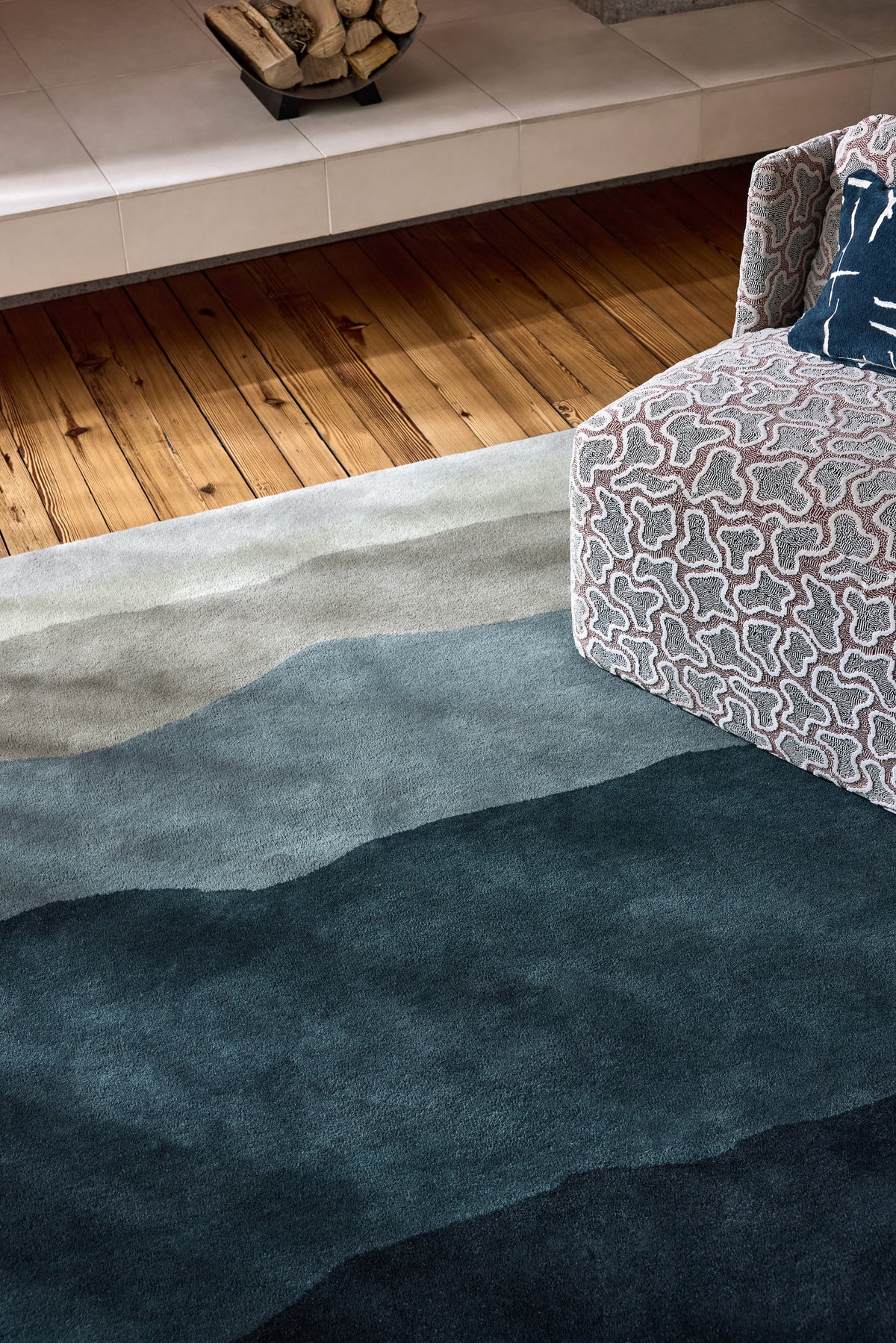 Vloerkleed Harlequin Sedimentary Midnight 141005 – sfeerfoto
