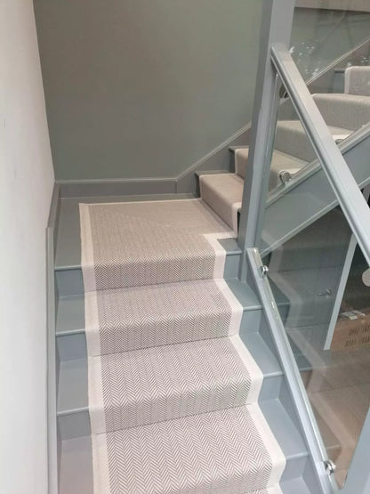 Traploper Hartley Tissier Herringbone Border Nickel & Light grey